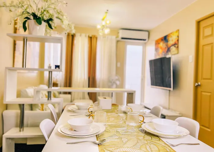Modern 2 Bedroom With Balcony - Free Pool & Gym *