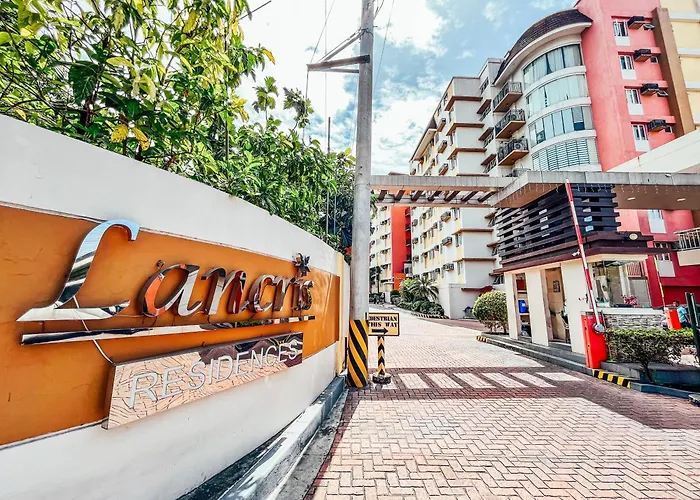 Modern 2 Bedroom With Balcony - Free Pool & Gym Apartamento Manila