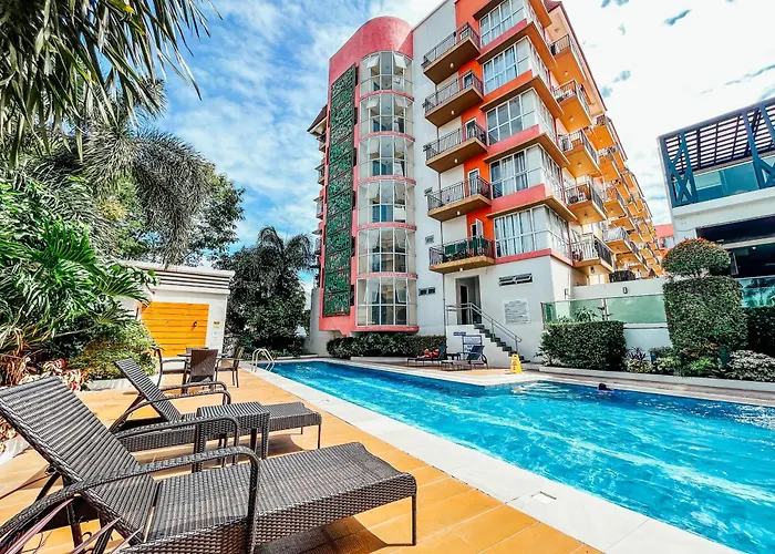 Modern 2 Bedroom With Balcony - Free Pool & Gym Manila